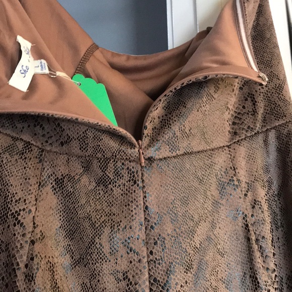 Strapless Romper - Picture 4 of 7